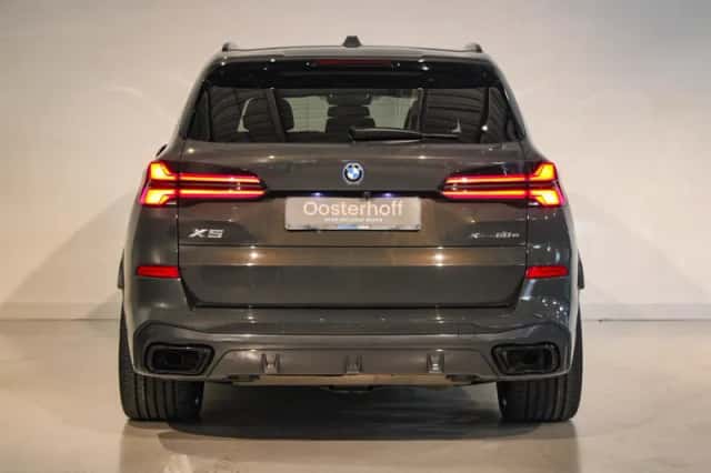 BMW X5 (2023) thumbnail 5