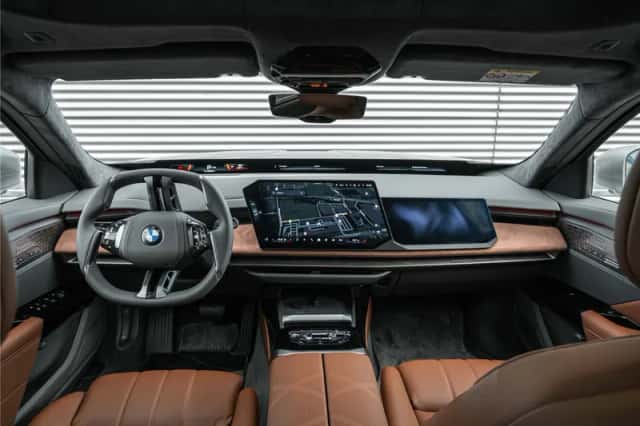 BMW i7 (2026) thumbnail 5