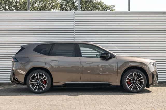 BMW iX3 (2026) thumbnail 3