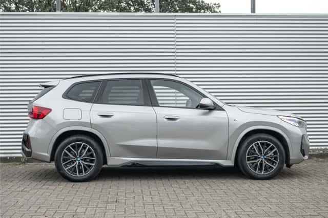 BMW X1 (2025) thumbnail 3