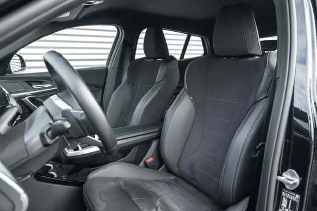 BMW iX2 (2025) thumbnail 5