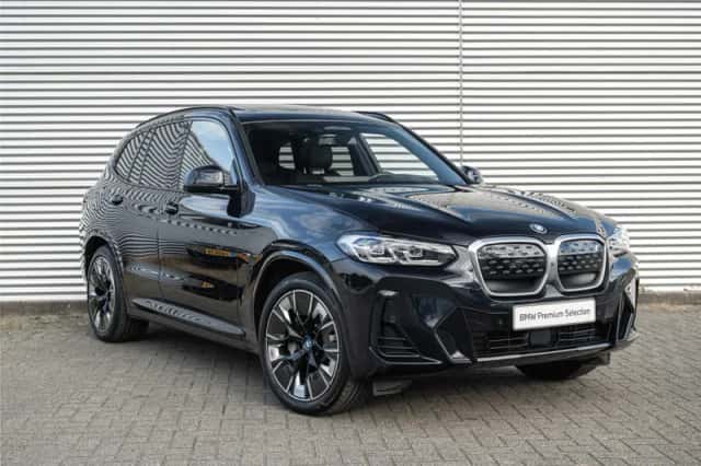 BMW iX3 (2022) thumbnail 3