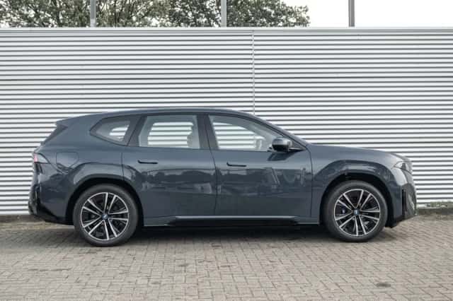 BMW iX3 (2026) thumbnail 3