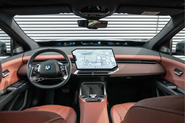 BMW iX3 (2026) thumbnail 5