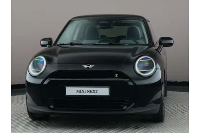 MINI Cooper (2025) thumbnail 3