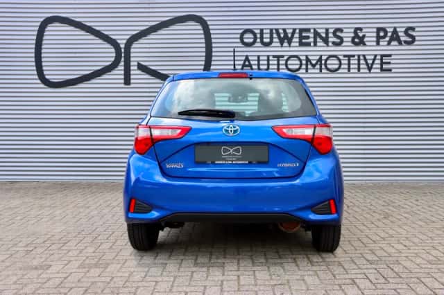 Toyota Yaris (2019) thumbnail 5