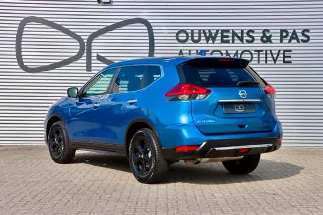 Nissan X-Trail (2018) thumbnail 4