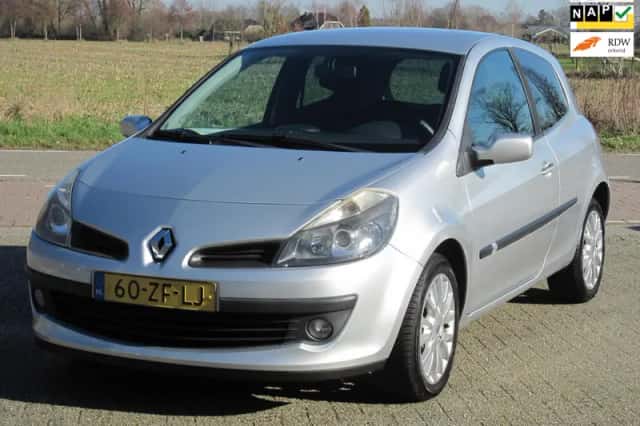 Renault Clio (2008) thumbnail 1