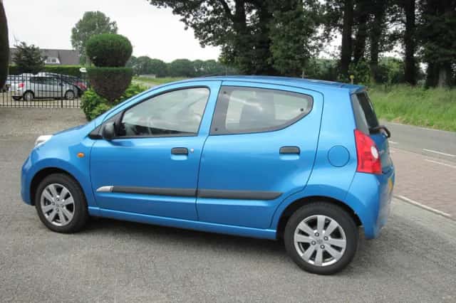Suzuki Alto (2015) thumbnail 6