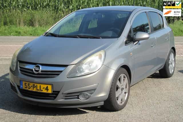 Opel Corsa (2011) thumbnail 1