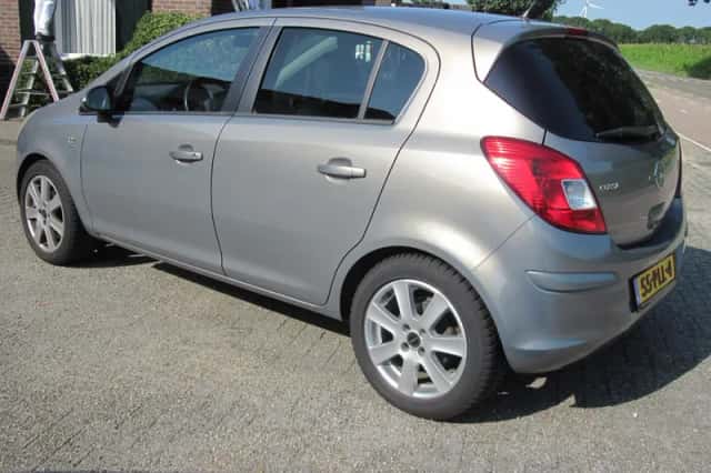 Opel Corsa (2011) thumbnail 6