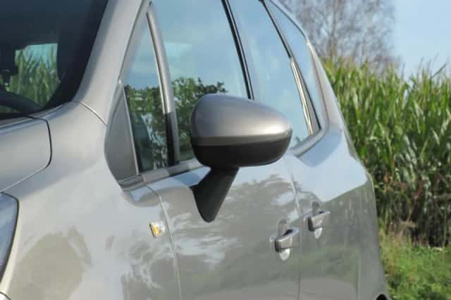 Opel Meriva (2014) thumbnail 3