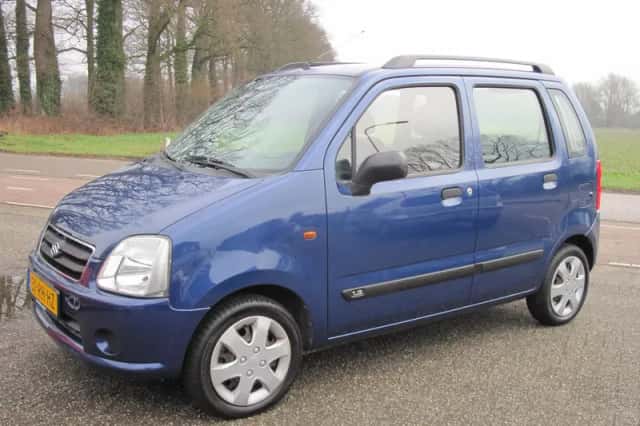 Suzuki Wagon R+ (2005) thumbnail 4