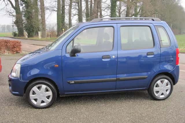 Suzuki Wagon R+ (2005) thumbnail 5