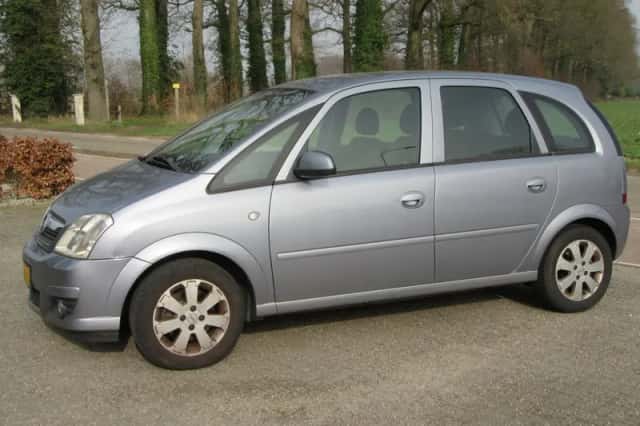 Opel Meriva (2008) thumbnail 4