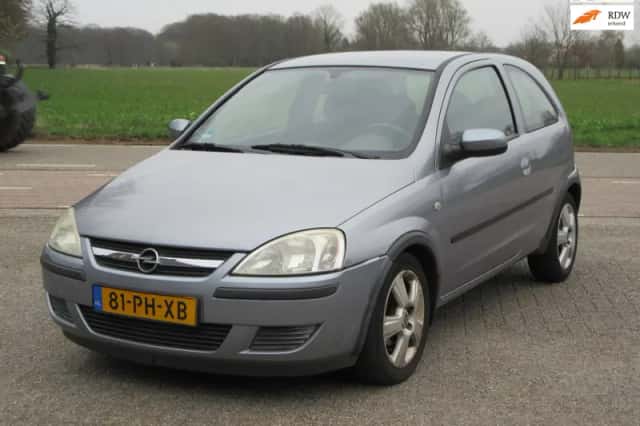 Opel Corsa (2004) thumbnail 1
