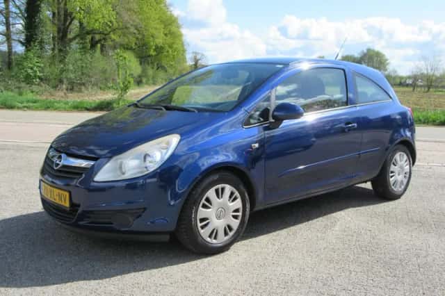 Opel Corsa (2007) thumbnail 3