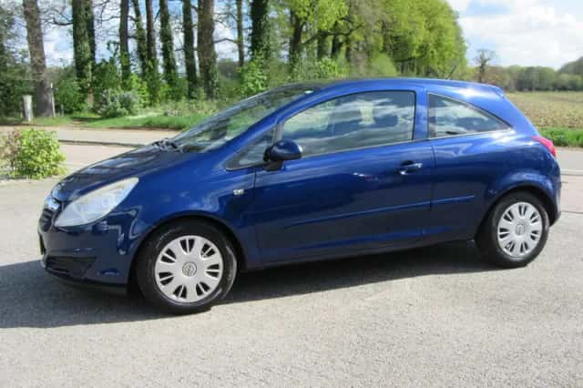 Opel Corsa (2007) thumbnail 4