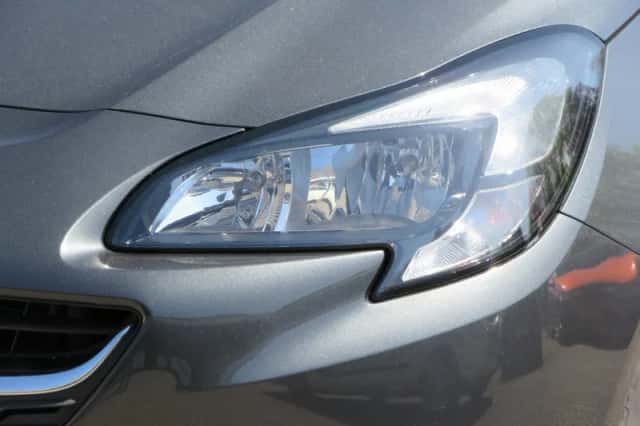 Opel Corsa (2016) thumbnail 3