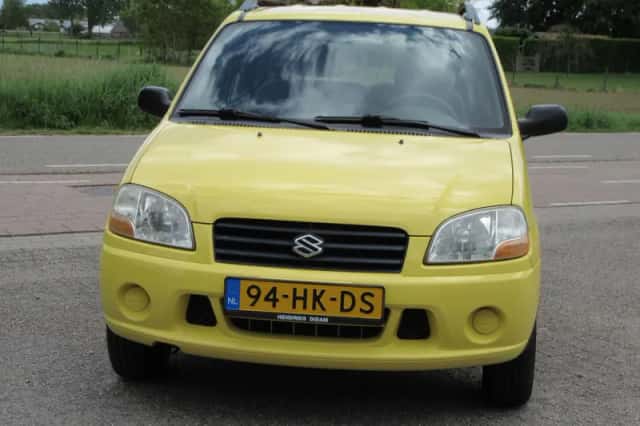 Suzuki Ignis (2001) thumbnail 2