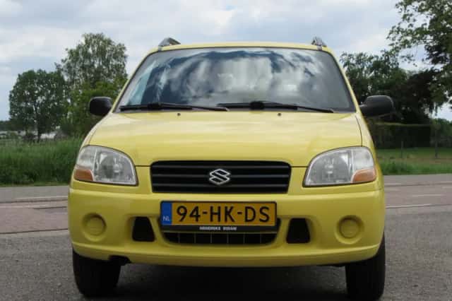 Suzuki Ignis (2001) thumbnail 3