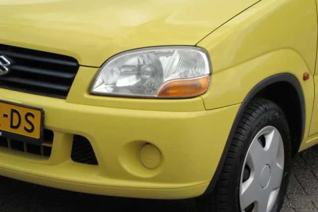 Suzuki Ignis (2001) thumbnail 4