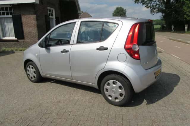 Opel Agila (2012) thumbnail 6