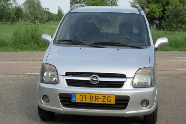 Opel Agila (2005) thumbnail 2