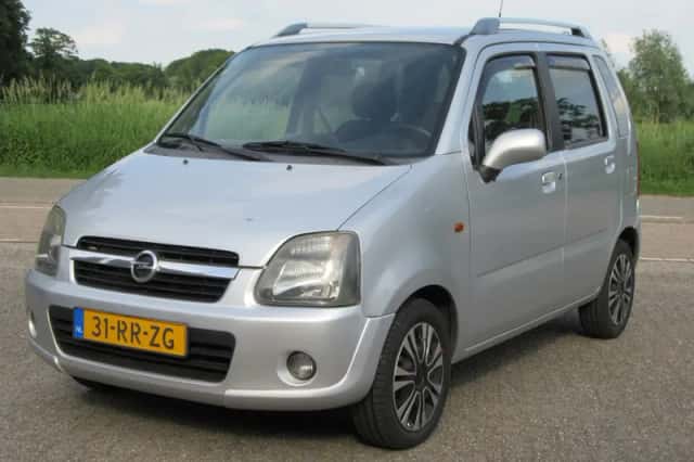 Opel Agila (2005) thumbnail 3