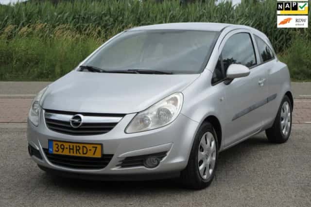 Opel Corsa (2009) thumbnail 1