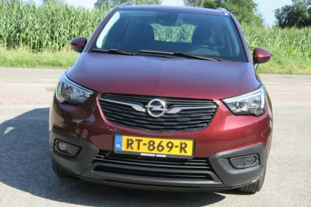 Opel Crossland (2018) thumbnail 2