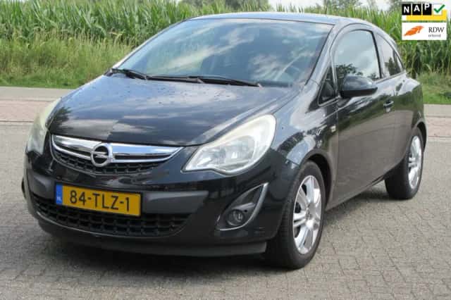 Opel Corsa (2012) thumbnail 1