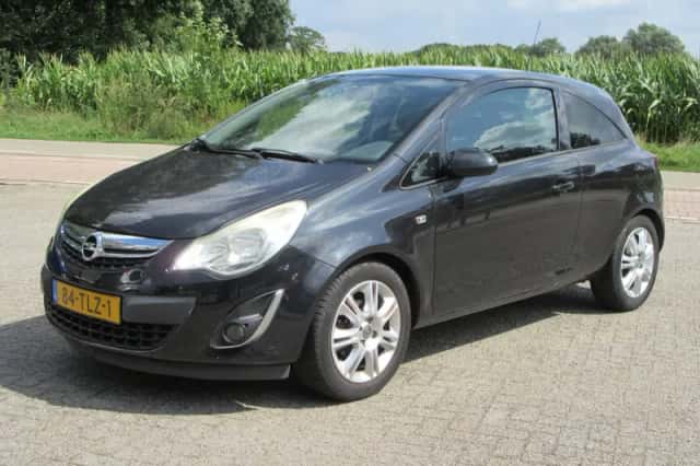 Opel Corsa (2012) thumbnail 2