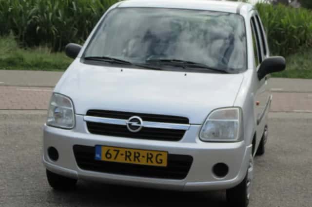 Opel Agila (2005) thumbnail 2