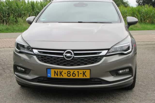 Opel Astra (2017) thumbnail 2