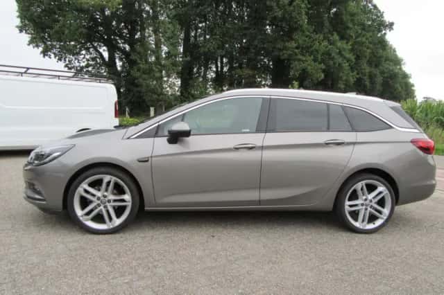 Opel Astra (2017) thumbnail 5