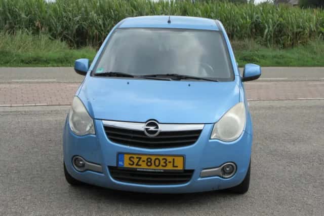 Opel Agila (2008) thumbnail 2