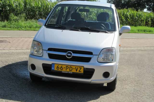 Opel Agila (2004) thumbnail 2