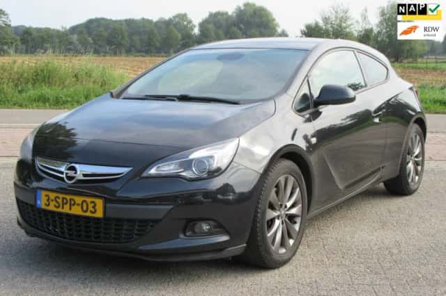 Opel Astra (2013) thumbnail 1