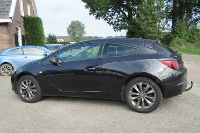 Opel Astra (2013) thumbnail 5
