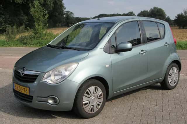 Opel Agila (2013) thumbnail 3