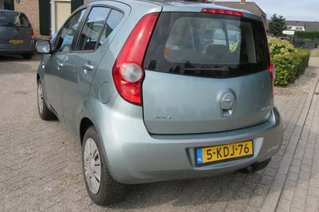 Opel Agila (2013) thumbnail 6