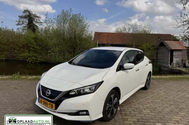 Nissan Leaf (2021) thumbnail 1