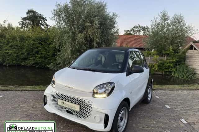 Smart EQ Fortwo (2023) thumbnail 1