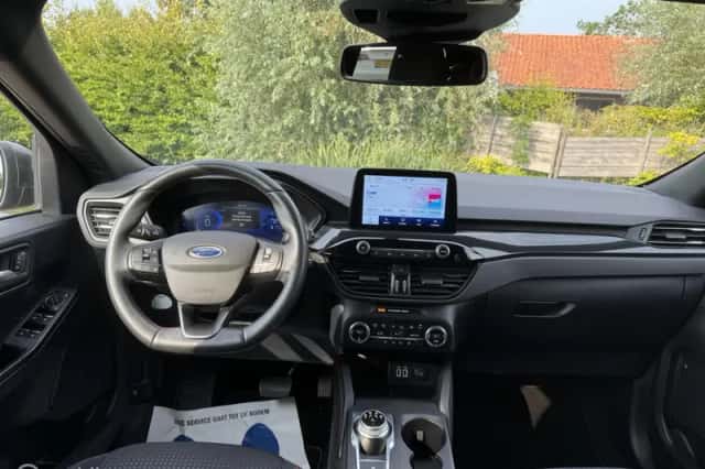Ford Kuga (2021) thumbnail 6