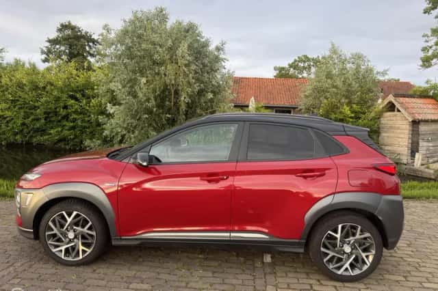 Hyundai Kona (2020) thumbnail 4