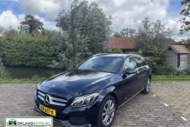 Mercedes-Benz C-Klasse (2016) thumbnail 1