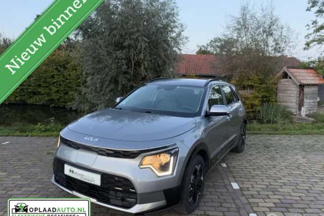 Kia Niro EV (2023) thumbnail 1