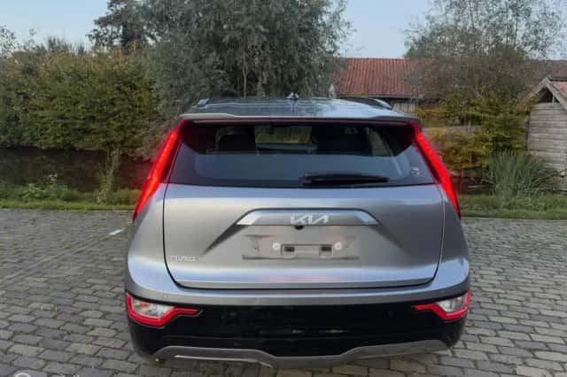 Kia Niro EV (2023) thumbnail 5