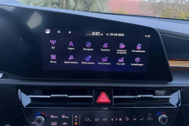Kia Niro EV (2023) thumbnail 6